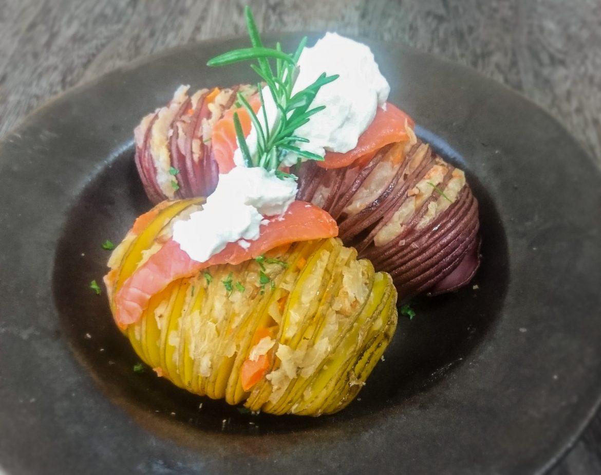 ［しもつかれレシピ］ハッセルバックしもポテ