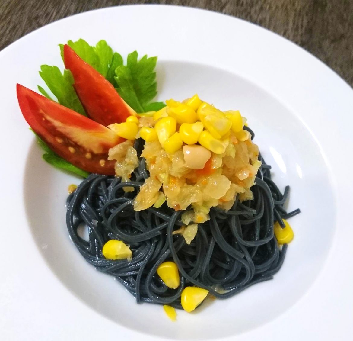 ［しもつかれレシピ］コーンとセロリのしもつかれ竹炭そば