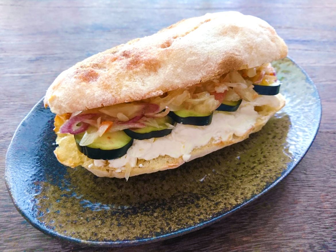 夏の和風しもつかれチャバタサンド