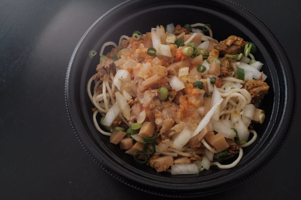 麺蔵あつお　元祖しもつかれまぜそばカレー味