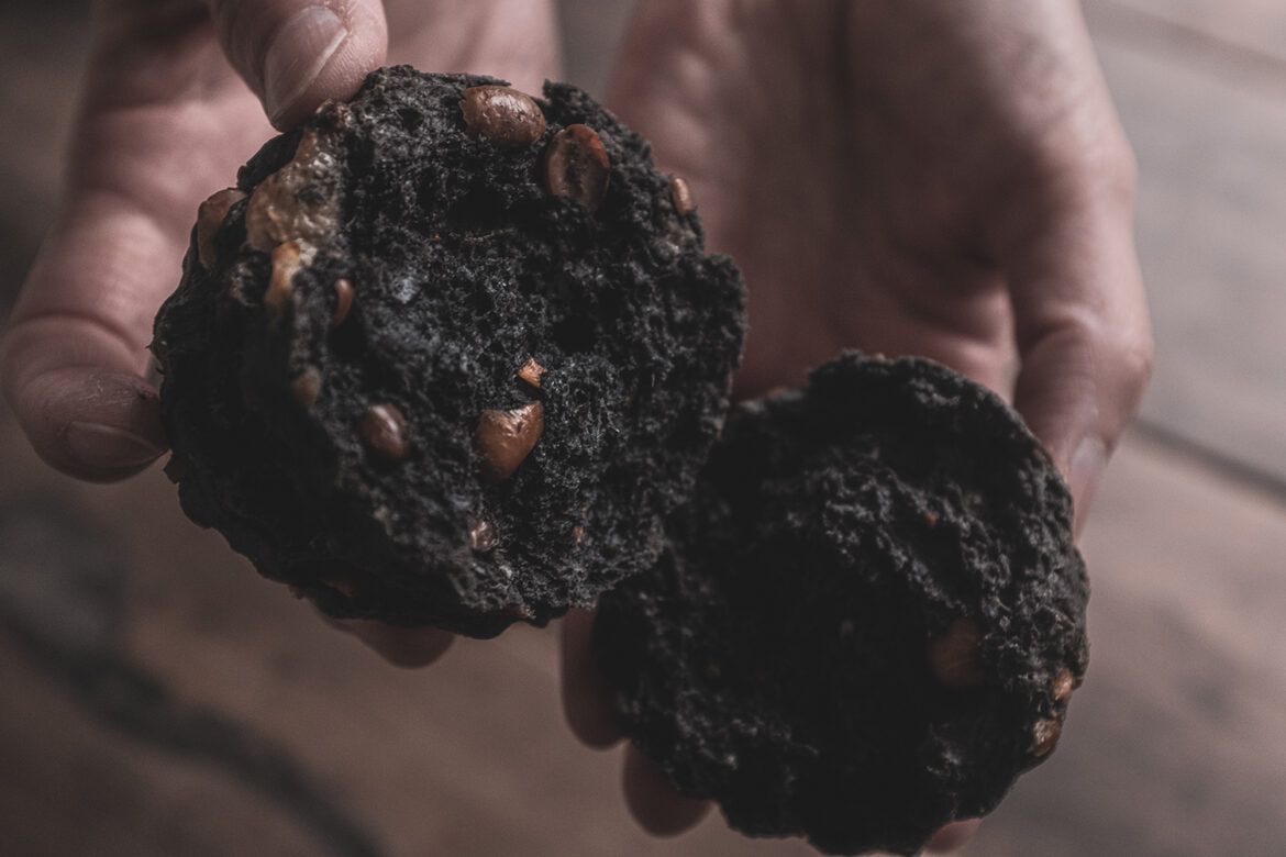 「しもつかれスコーン“鬼”」の試作