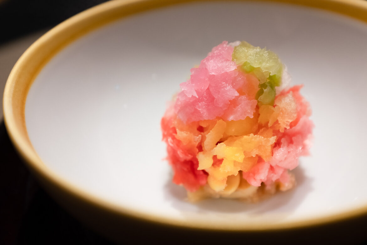 ホテルエピナール那須の「菜す乃」荒井 皇文 料理長の「しもつかれ尽くしコース」を堪能。