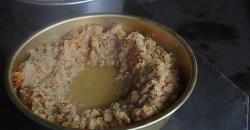 日光のメディア モグローカル さんが、おばあちゃんが作るしもつかれを映像に残してくれています。